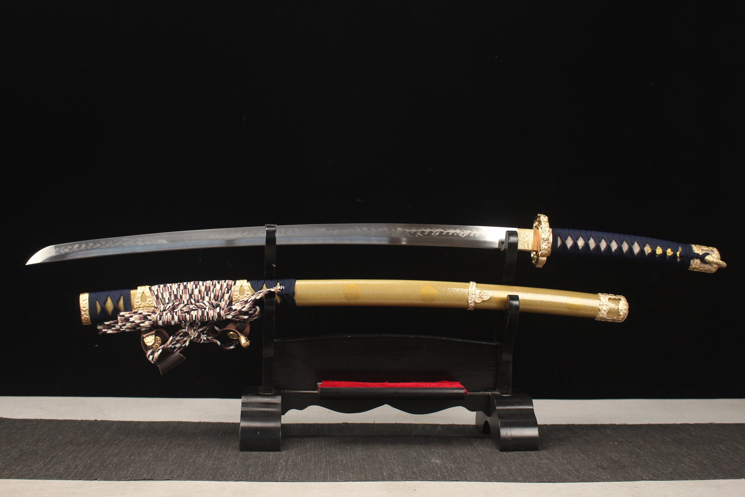 Spring Katana (Grilled Gold Damascus Steel)